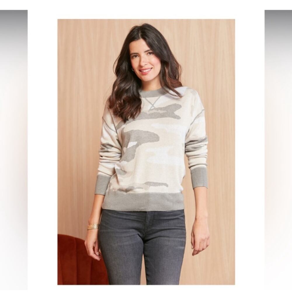 John + Jenn Dominic Camo Print Knit Crewneck Sweater in Desert Size XS